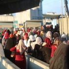 الالاف يتوافدون للاقصى لأداء صلاة الجمعة الأولى من رمضان