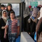 الالاف يتوافدون للاقصى لأداء صلاة الجمعة الثانية من رمضان