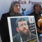 بالصور: وقفة تضامنية مع الأسير خضر عدنان بالخليل