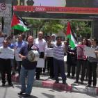 إن لم يُقرع الخزان... منصور يقرع الطناجر