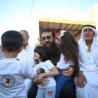 الشيخ خضر عدنان يتنفس الحرية من جديد