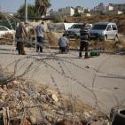 آلاف المصلين يتوافدون للأقصى لإحياء ليلة القدر عبر حاجز قلنديا