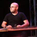 عرض لفرقة نزلنا على الشوارع في ثاني أيام مهرجان بيرزيت