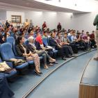 طلبة كلية الطب في جامعة النجاح يُنظمون ندوة تعريفية وإرشادية للطلبة الجدد