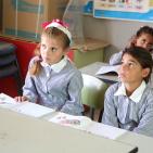 بالصور: أطفال سوسيا يتحدون أوامر الهدم ووزير التربية والتعليم يطلق العام الدراسي من مدرستهم