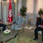 الطيب البكوش وزير الخارجيه التونسي يستقبل سفير  فلسطين سلمان الهرفي  بمناسبة انتهاء مهامه بتونس