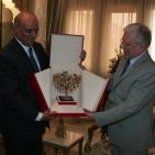 الطيب البكوش وزير الخارجيه التونسي يستقبل سفير  فلسطين سلمان الهرفي  بمناسبة انتهاء مهامه بتونس