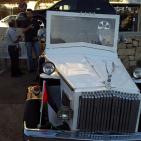 المركبات القديمة في سوق الحرجة في رام  الله