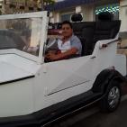 المركبات القديمة في سوق الحرجة في رام  الله