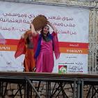 فرقة الهدف للدبكة  الشعبية و فرقة كنعان للتراث والفنون الشعبية في سوق الحرجة رام الله