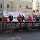 فرقة الهدف للدبكة  الشعبية و فرقة كنعان للتراث والفنون الشعبية في سوق الحرجة رام الله