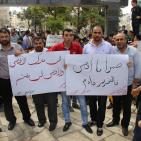 معلمو وطلبة الخليل في وقفة تضامنية مع الأقصى