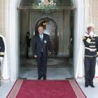 الرئيس التونسي  الباجي السبسي  يكرم السفير  سلمان الهرفي بمنحه وسام الجمهورية من الدرجة الاولى