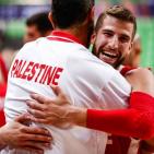 المنتخب الفلسطيني لكرة السلة يخطف فوزا ثمينا امام الفلبين بطل آسيا 5 مرات