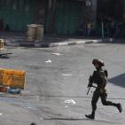 بالصور: ثلاث اصابات في مواجهات باب الزاوية بالخليل