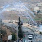 بالصور: مواجهات مستمرة منذ الصباح حتى اللحظة في حي البالوع - البيرة