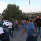 بالصور: المستوطنون يعتدون على الصحفيين في الخليل