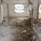 هدم منزل الأسير الهشلمون في الخليل