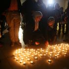 إضاءة شموع على ضريح الشهيد ياسر عرفات في ذكرى استشهاده