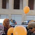 الخليل: النساء ينظمن وقفة 