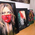 صور.. افتتاح معرض فني بغزة لمناهضة العنف ضد المرأة