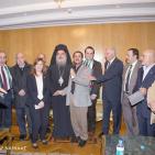 المطران عطا الله حنا خلال زيارته مؤتمر عن القدس في مدينة القاهرة