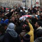 بالصور: الآلاف يُشيعون جثمان الشهيدة أشرقت قطناني من مخيم عسكر في نابلس