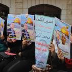 الخليل: وقفة تضامنية مع الصحفي محمد القيق المضرب عن الطعام منذ 48 يوما