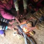 الأحوال المعيشية لأطفال البدو في عين قينيا قضاء رام الله تزامنا مع المنخفض الجوي