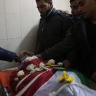 الشهيد حسين أبو غوش من مخيم قلنديا خلال وداعه في مجمع فلسطين الطبي في رام الله‎