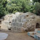 متنزه بنات يعقوب الأثري في ضاحية ارتاح في مدينة طولكرم