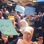 الإحتلال يعتدي على نساء ورجال عند أبواب المسجد الأقصى ويعتقل سيدة