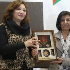 اللجنة الوطنية للثقافة تكرم قياديات وناشطات فلسطينيات لمناسبتي يوم الام والمرأة