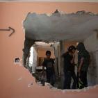 الاحتلال يهدم منزل الشهيد حسين ابو غوش في مخيم قلنديا