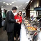 بالصور.. أصدقاء بيرزيت تعقد فطورا خيريا دعما لطلبة محتاجين