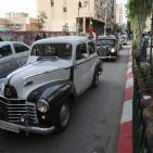 مسيرة مركبات قديمة في رام الله إحياء لذكرى النكبة