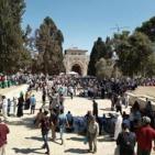 صور: أكثر من 280 ألفاً أدوا الجمعة الأخيرة برحاب الأقصى