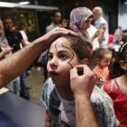 مؤسسة يد بيد تُقيم وجبة افطار لمجموعة من الأطفال