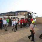 مغادرة حجاج الضفة الى الديار الحجازية عبر معبر الكرامة