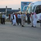 صور لمغادرة الدفعة الثالثة من الحجاج عبر معبر الكرامة