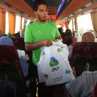 صور لمغادرة الدفعة الثالثة من الحجاج عبر معبر الكرامة