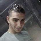 19 وردة على قبر الشهيد