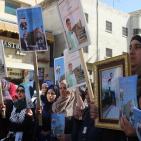 الخليل: عوائل الشهداء يطالبون بجثامين أبناءهم