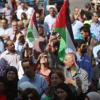 مسيرة لانهاء الانقسام وسط رام الله