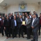 اجتماع شركة مطاحن القمح الذهبي بنقابة تجار المواد الغذائية في الخليل