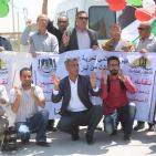 جنود الاحتلال يقعمون اعتصاماً سلمياً للصحافيين امام بوابة سجن عوفر في اليوم العالمي لحرية الصحافة