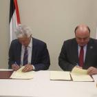 توقيع اتفاقية مسح المؤشرات الاقتصادية الشهرية بين سلطة النقد والاتحاد العام للصناعات