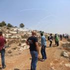 قوات الاحتلال تعتدي على المصلين في رأس كركر