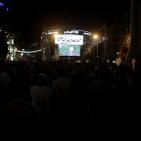 مواطنون يتابعون خطاب الرئيس محمود عباس في رام الله