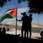 مسيرة في الخان الاحمر تنديدا بقرار هدم وتهجير القرية